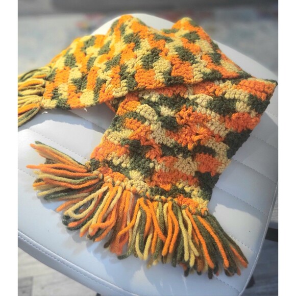 Vintage Retro 70s Handcrafted Chunky Crochet Green Orange Yellow Cozy Boho Scarf - Picture 4 of 7